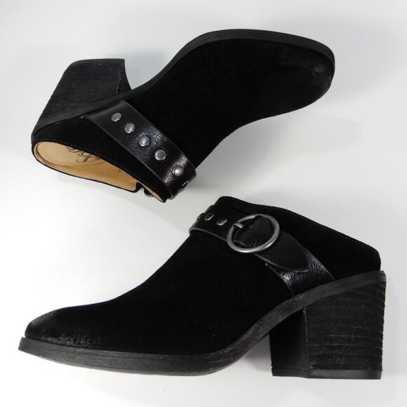 Sofft Corey Comfort Belted Mule CLOGS Size 7 Black Suede Biker Western NEW - Picture 10 of 12